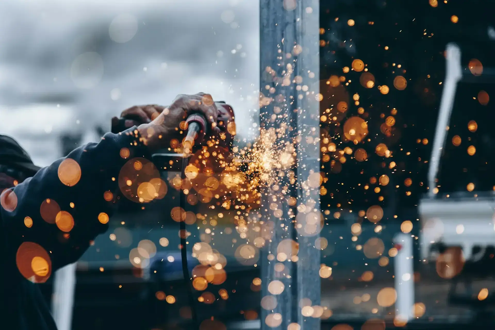 christopher_burns_8_Kf_CR_12oe_UM_unsplash_82e43c24d4